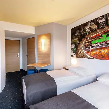 מלון Augsburg-sued אוגסבורג